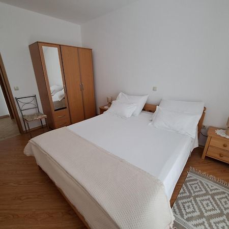 Apartment Petra Raslina Εξωτερικό φωτογραφία