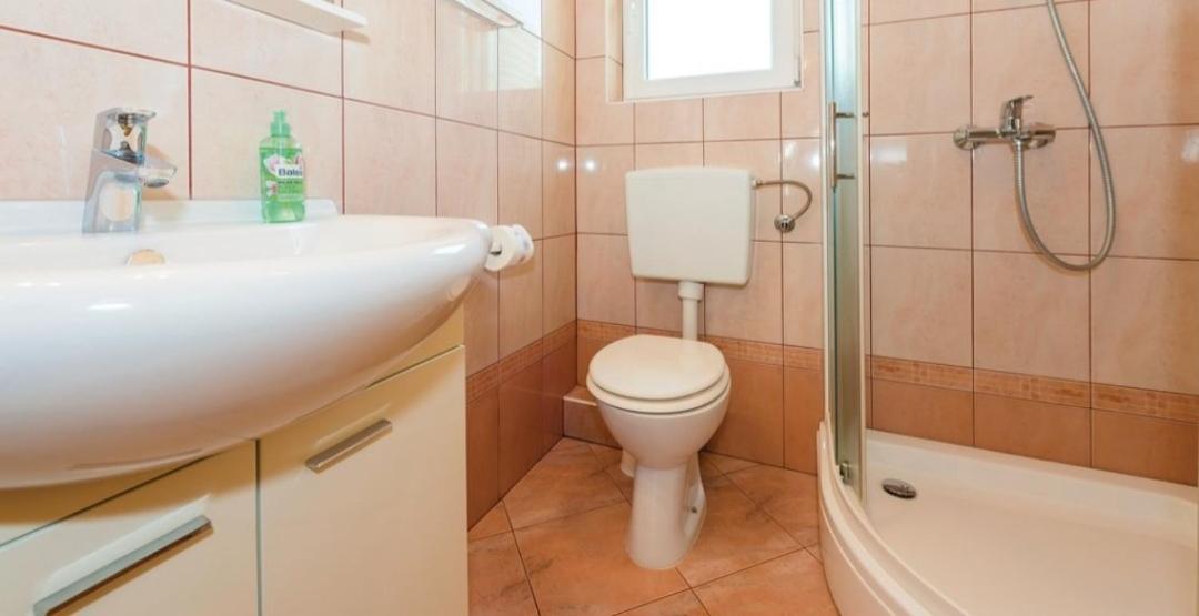 Apartment Petra Raslina Εξωτερικό φωτογραφία